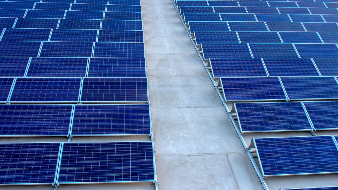 Pannelli solari produzione fotovoltaico