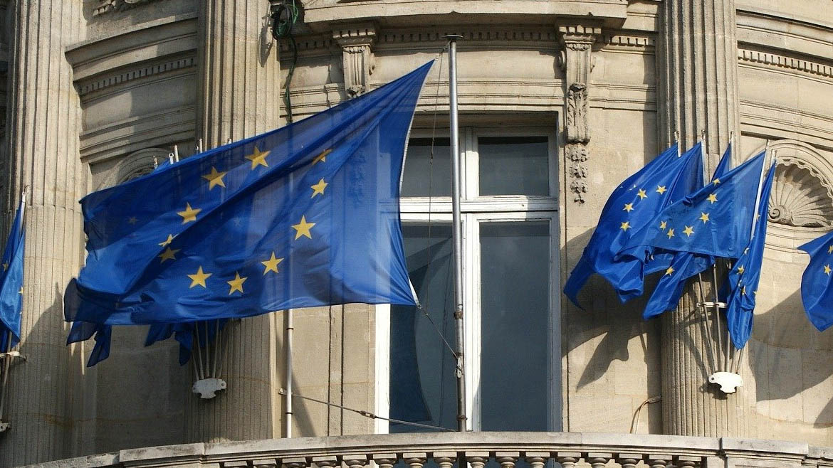 Immagini delle bandiere dell'Unione Europea