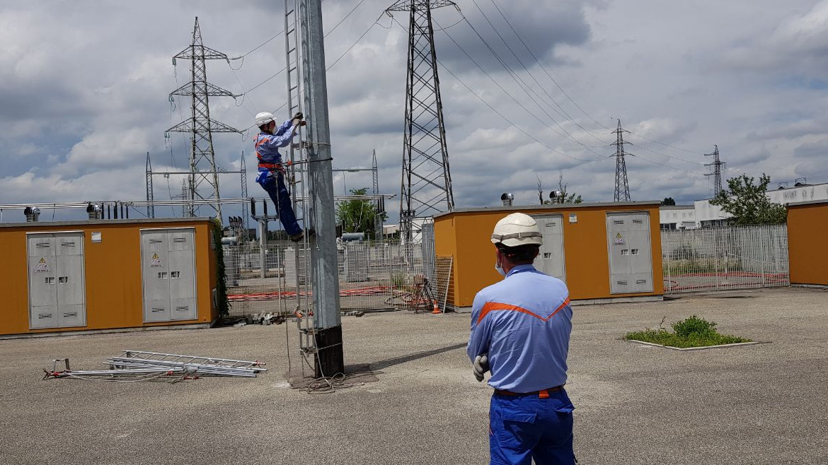 Immagini degli apprendisti durante la formazione nei centri di addestramento di Scorzé e Corsico