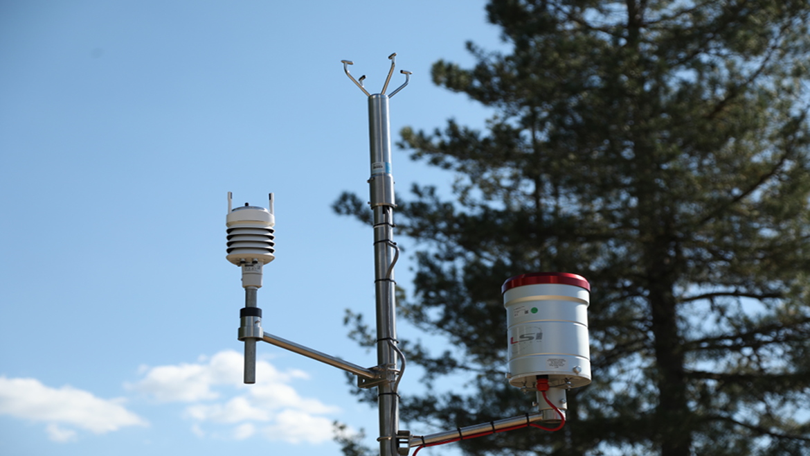 Immagini delle apparecchiature della stazione sperimentale del Progetto Newman