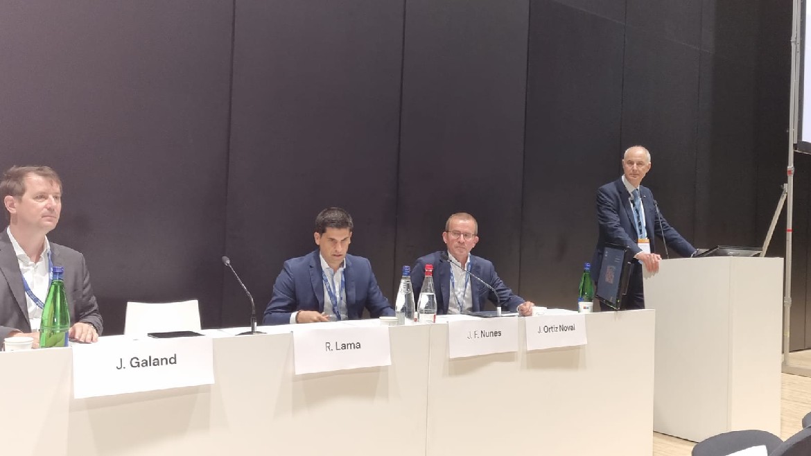 Foto tavola rotonda Riccardo Lama e Juan Ortiz