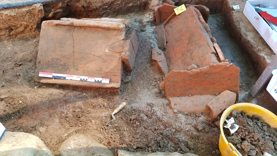 Foto di reperti archeologici